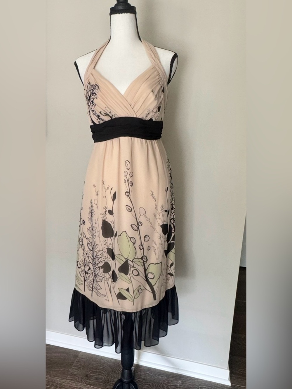 BCBGMaxAzria Cream and Black Floral Backless Dress